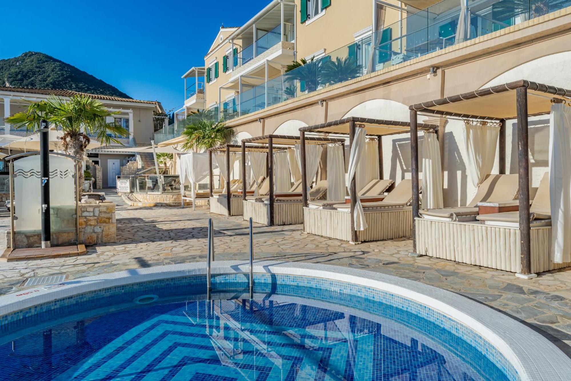 Loulass Village Aparthotel Mesongi Exterior photo